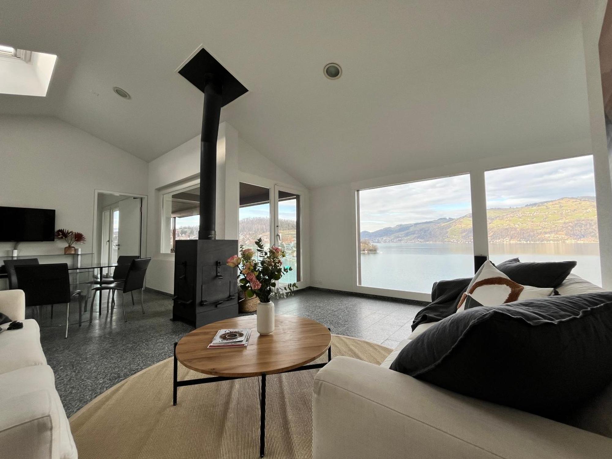 Wohnung Mit Grossartiger Seesicht Und Balkon Spiez Buitenkant foto