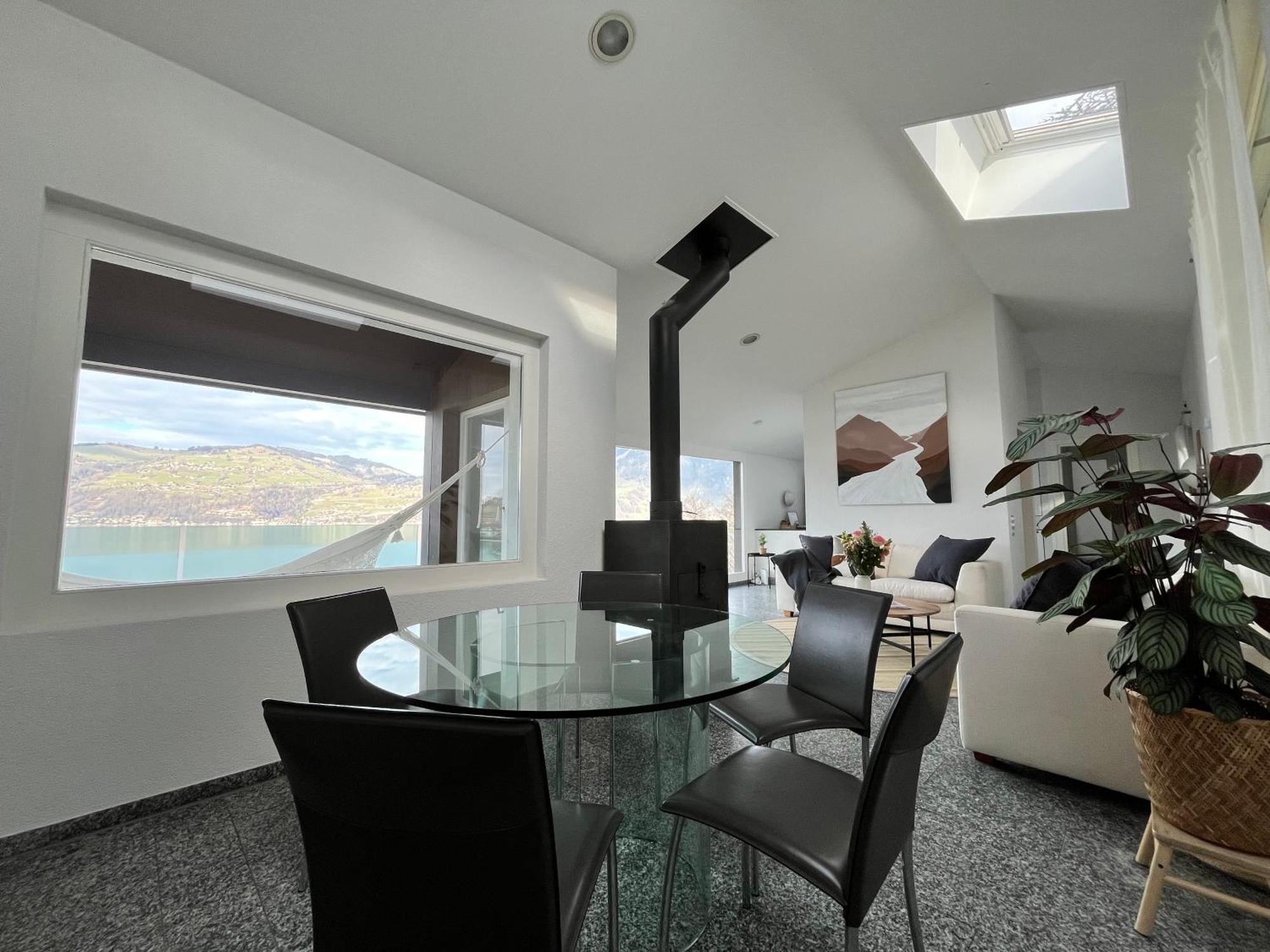 Wohnung Mit Grossartiger Seesicht Und Balkon Spiez Buitenkant foto