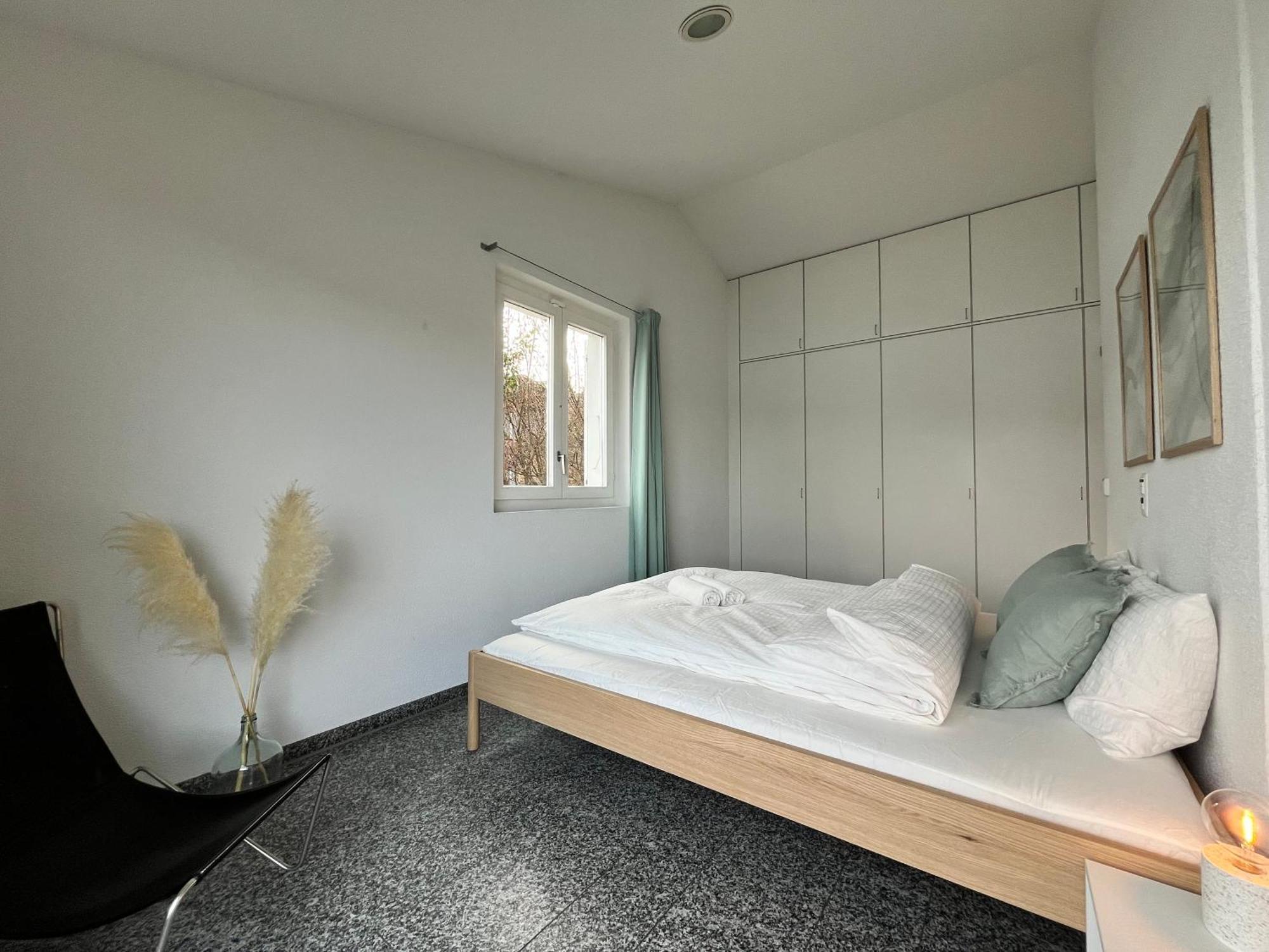 Wohnung Mit Grossartiger Seesicht Und Balkon Spiez Buitenkant foto