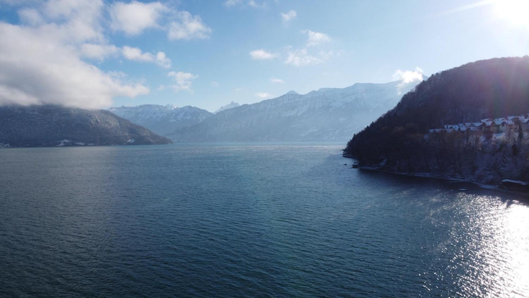 Wohnung Mit Grossartiger Seesicht Und Balkon Spiez Buitenkant foto