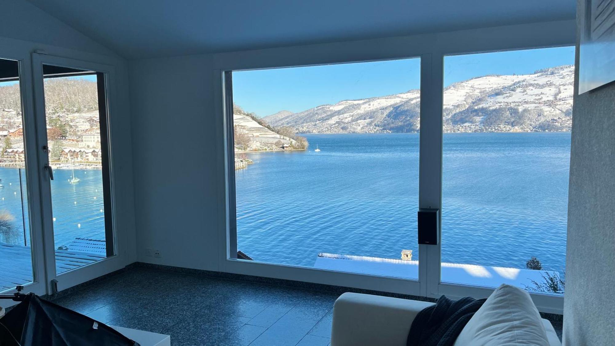 Wohnung Mit Grossartiger Seesicht Und Balkon Spiez Buitenkant foto